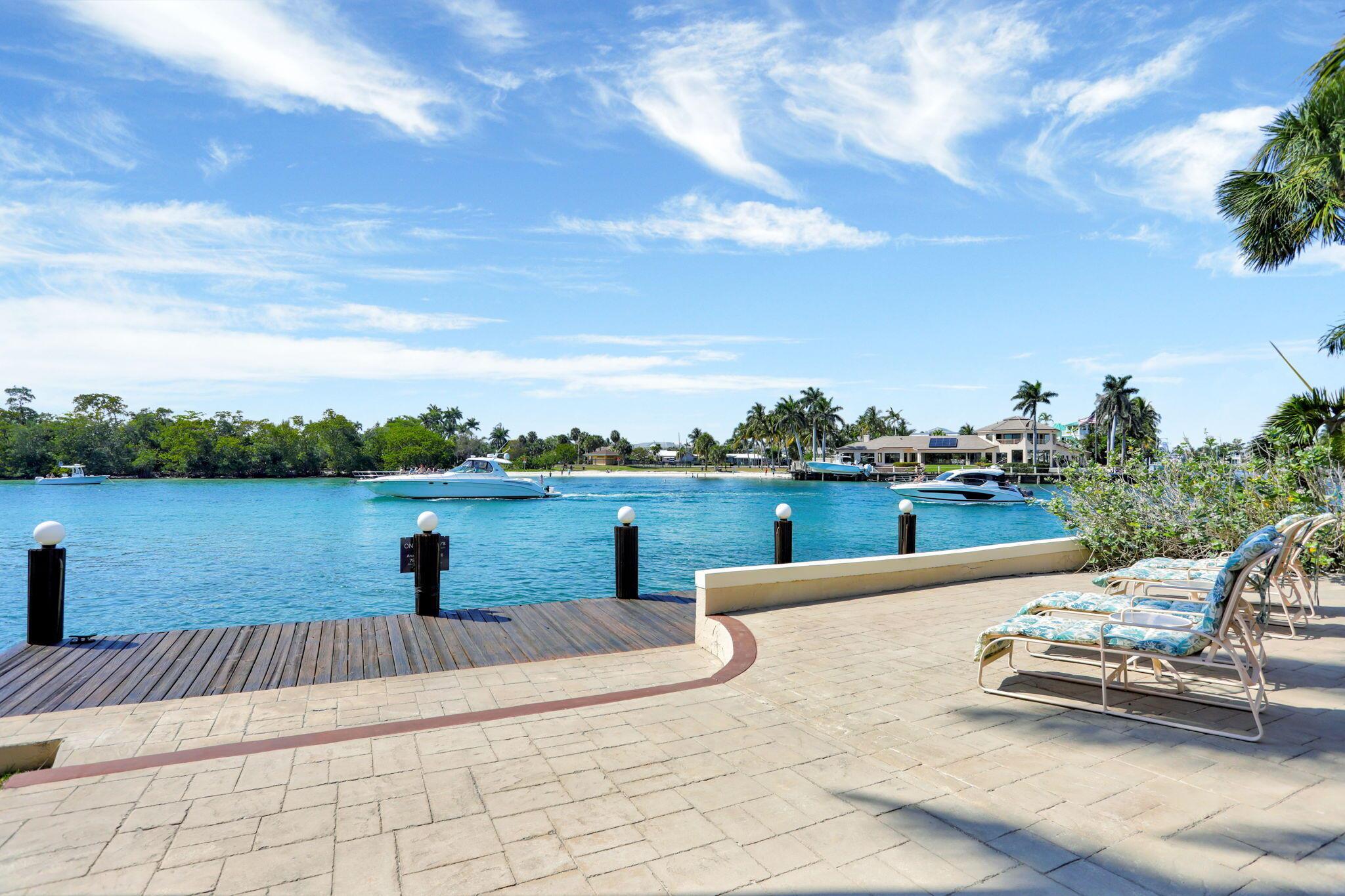 HILLSBORO SHORES SEC - Residential