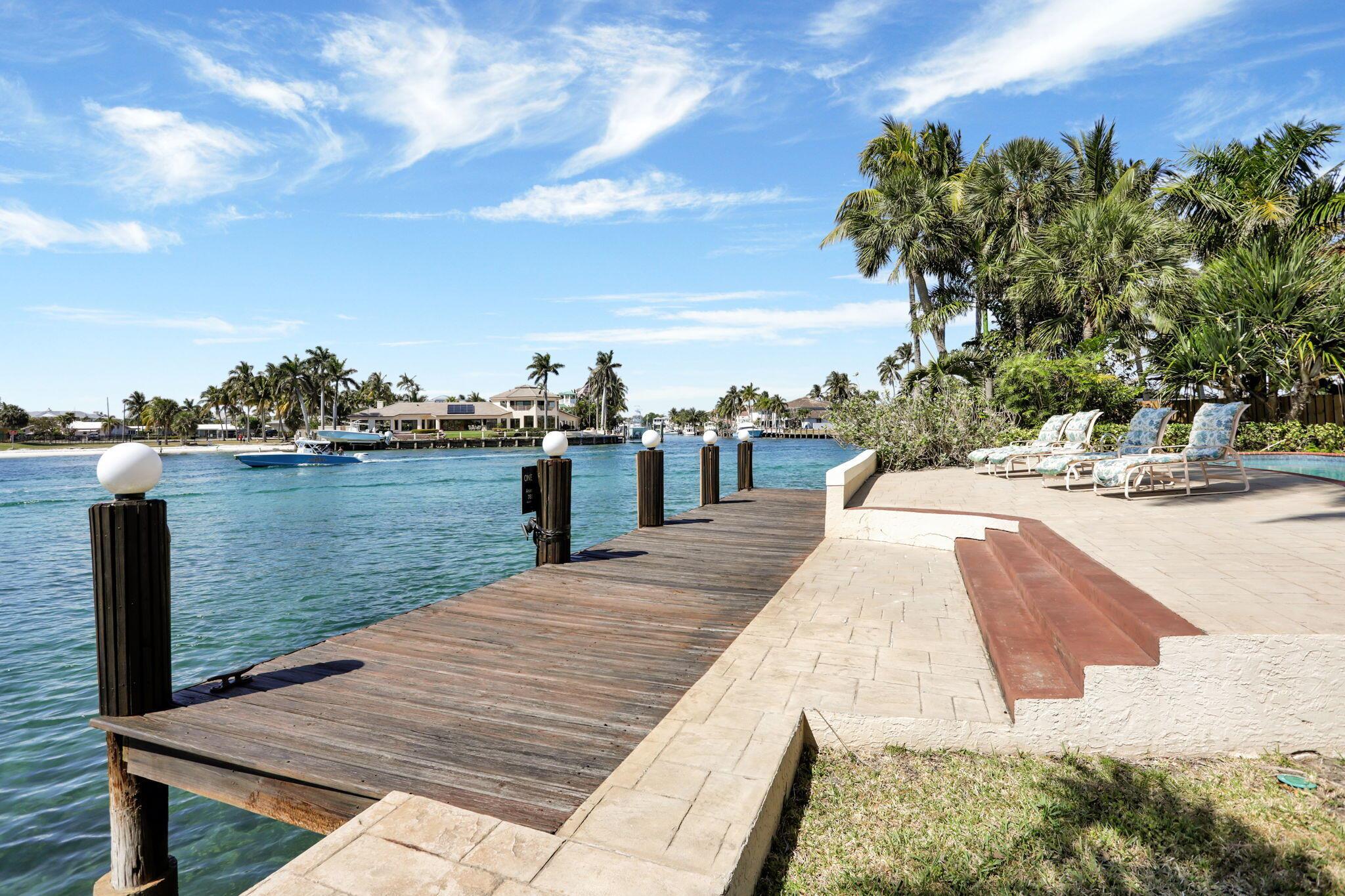 HILLSBORO SHORES SEC - Residential