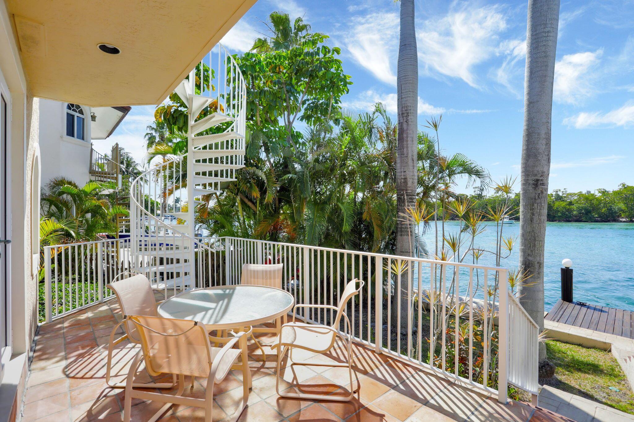 HILLSBORO SHORES SEC - Residential