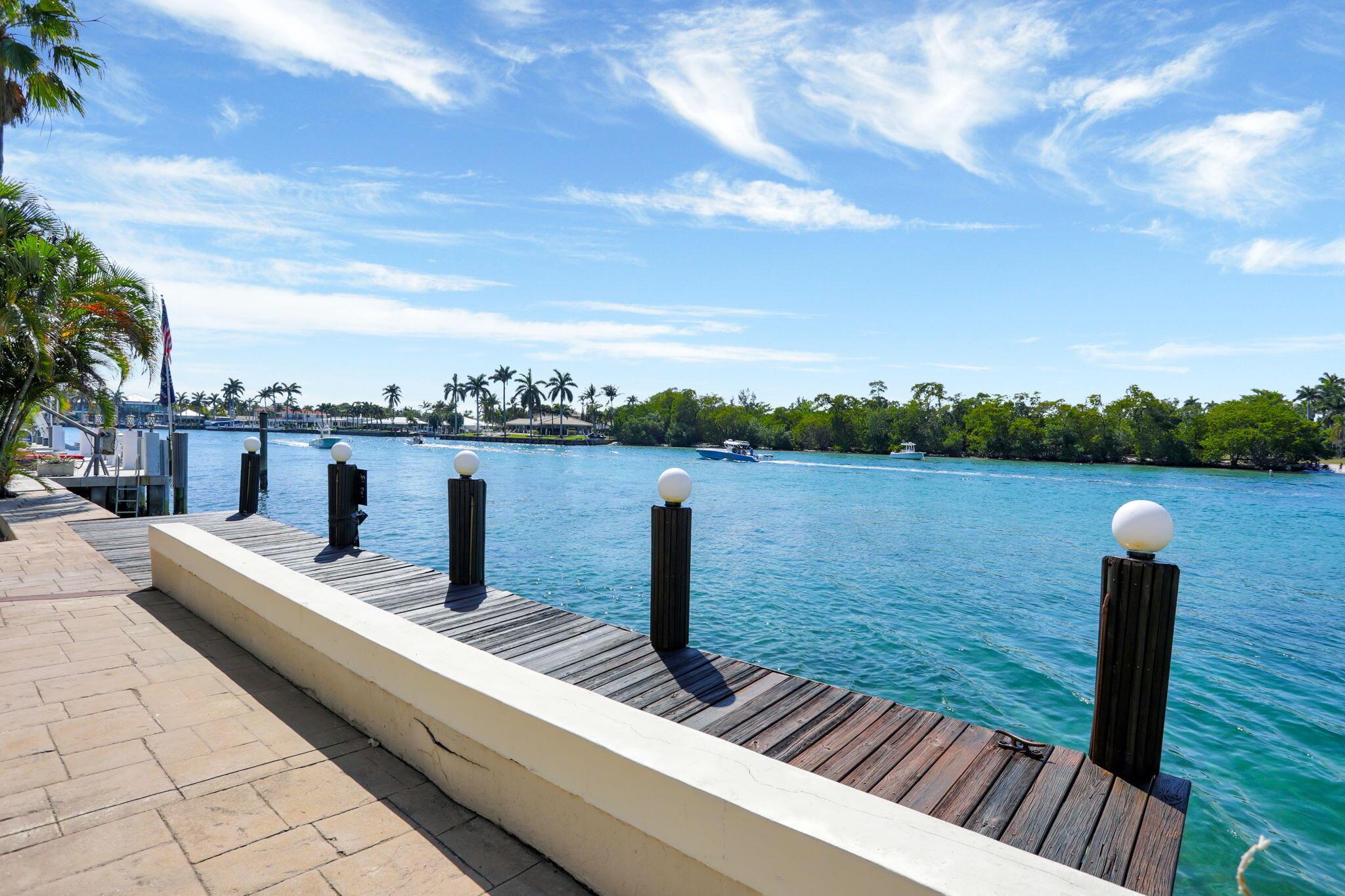 HILLSBORO SHORES SEC - Residential