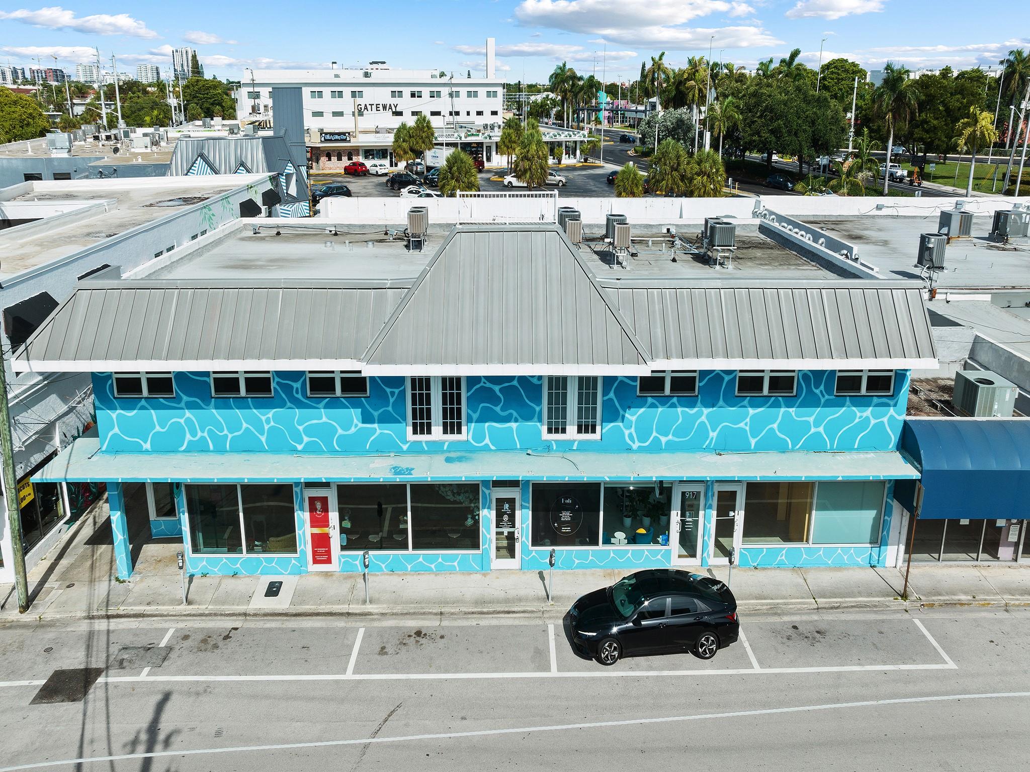 The property features boutique retail and office suites in East Fort Lauderdale at the entrance to Victoria Park. Downstairs tenants include Holi Nails, Lash Art, Razzleberry Ice Cream and several other popular local
tenants. The suite available are creative office/retail space located on the ground floor. The property features brand new impact windows and doors, ample natural light, on-site parking, open floor plans and exterior artsy murals.
The property is located on NE 20th Street steps from the Galleria Mall, minutes from Downtown, Flagler Village, and on the main entrance to Victoria Park, home to several thousands of residents.