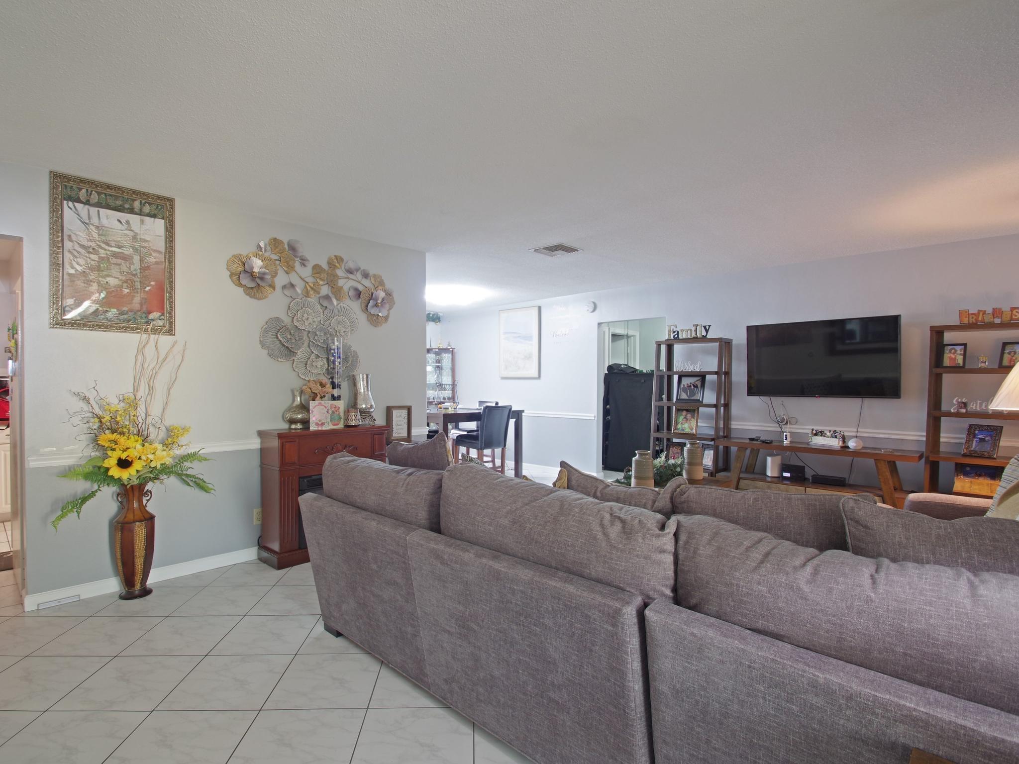 MAINLANDS OF TAMARAC LAKES - Residential