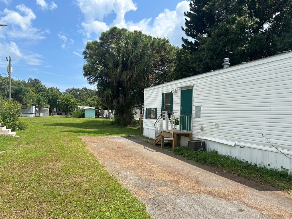 Photo of 3550 S Us 1 #99, Fort Pierce, FL 34982 (MLS # R11021893)