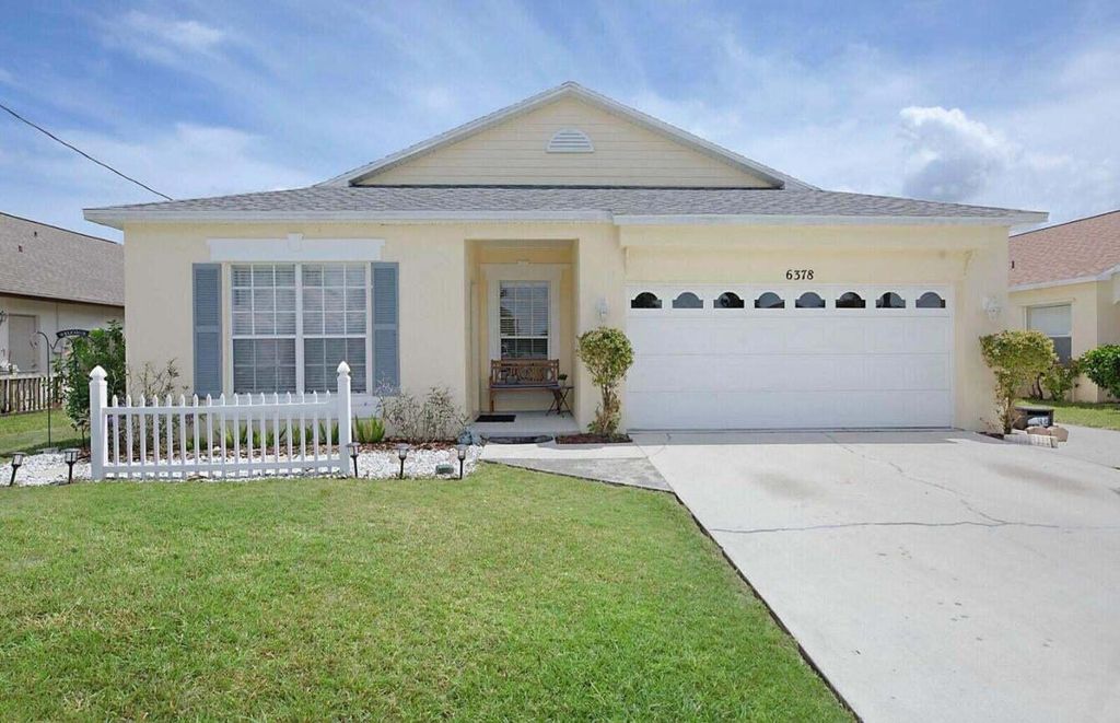 Photo of 6378 Hollywood Street, Jupiter, FL 33458 (MLS # R11056302)