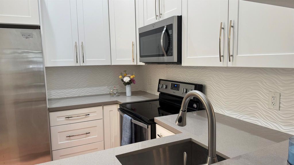 Photo of 5438 Verona Drive #I, Boynton Beach, FL 33437 (MLS # R11121848)