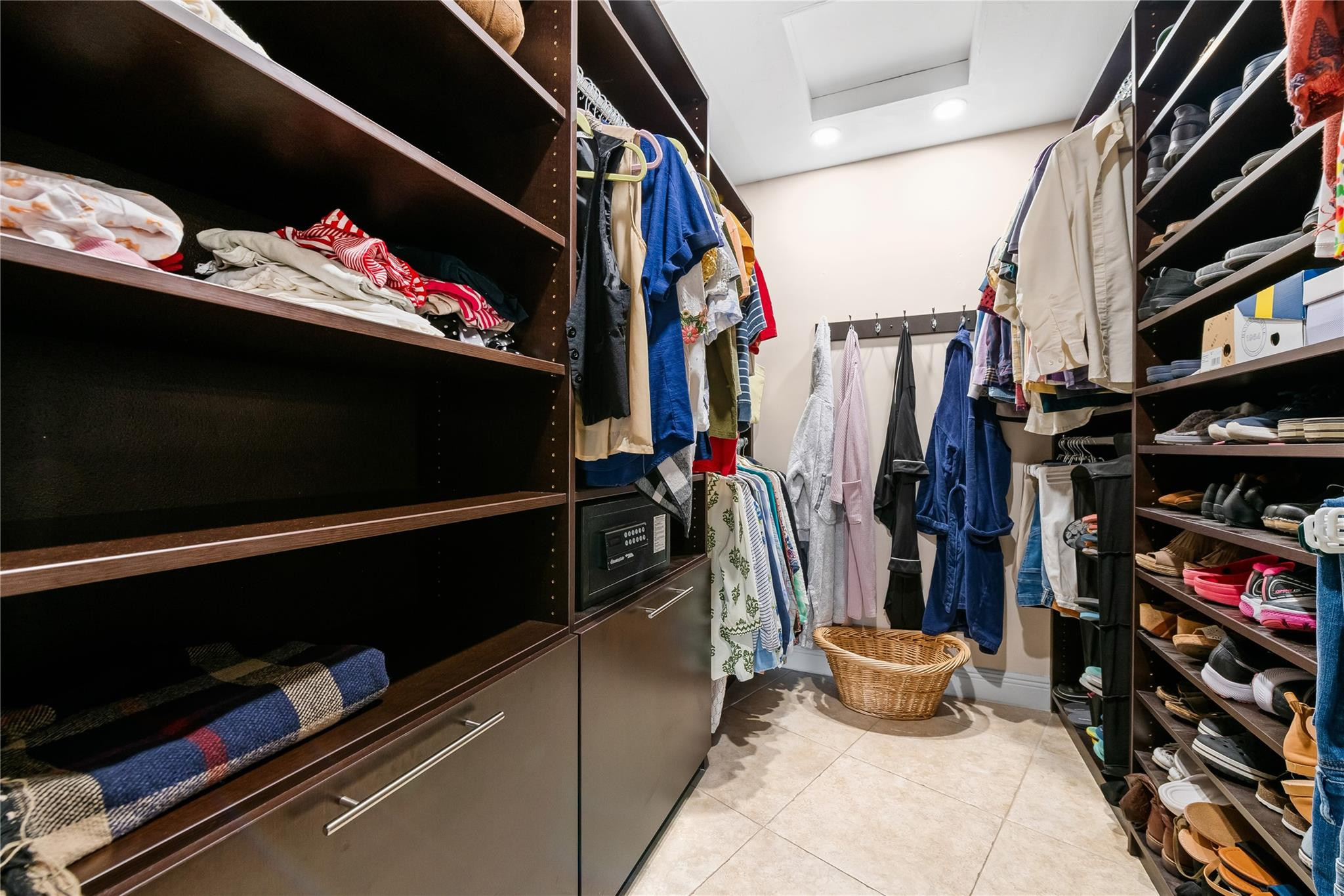 Edgewater Estates 40-7 B - Residential