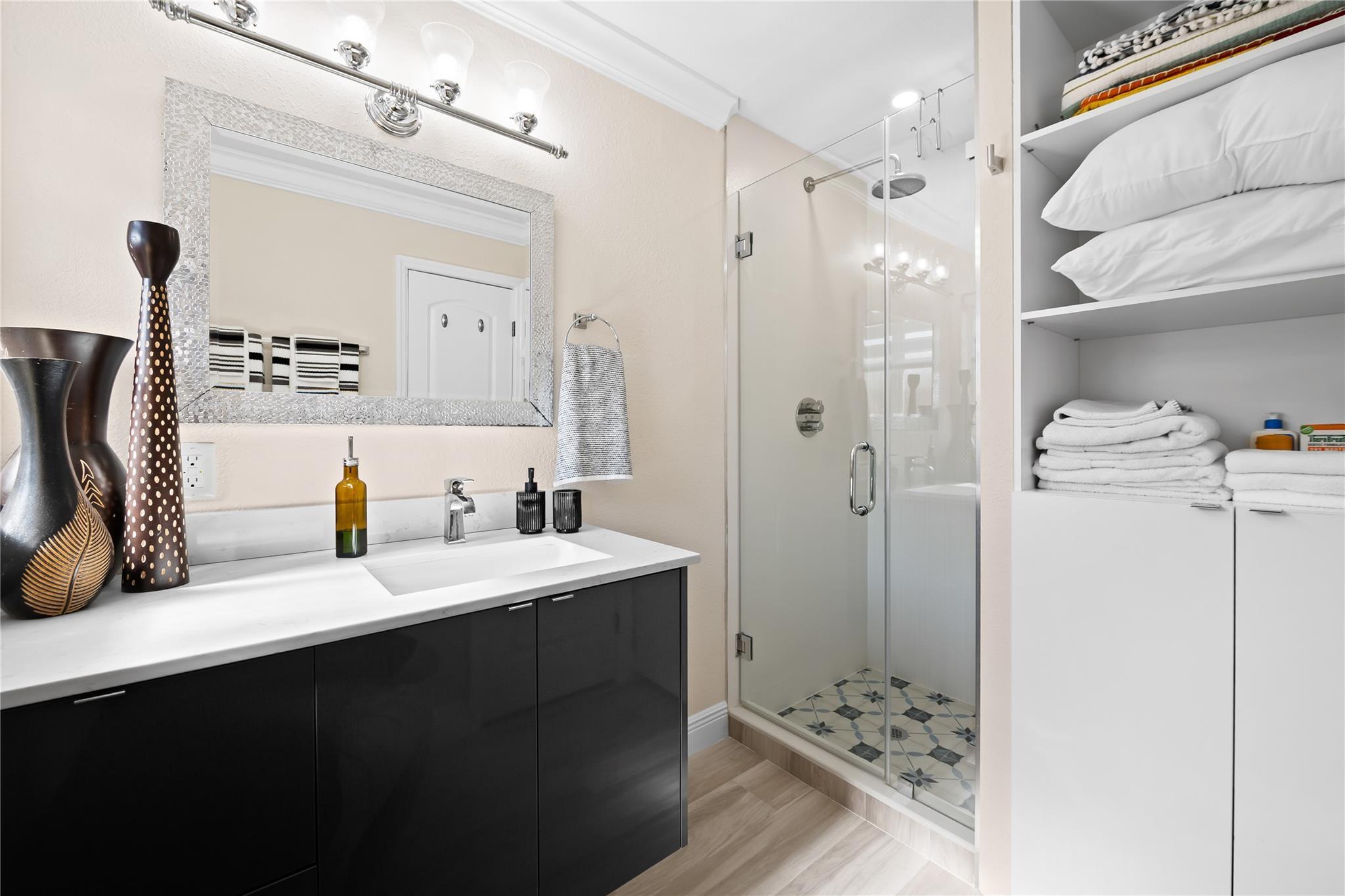 Edgewater Estates 40-7 B - Residential