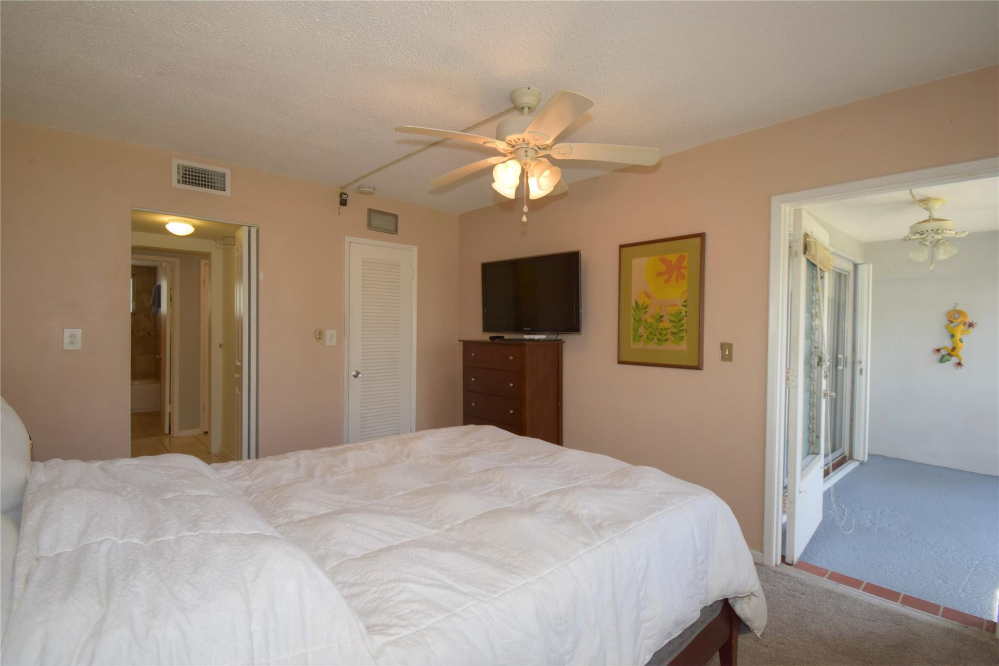 VENETIAN PARK CO-OP - Residential