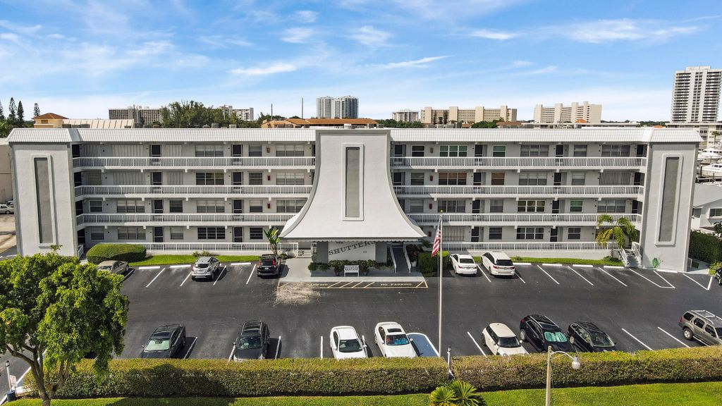 Photo of 155 Yacht Club Drive Dr #306, North Palm Beach, FL 33408 (MLS # R10815087)