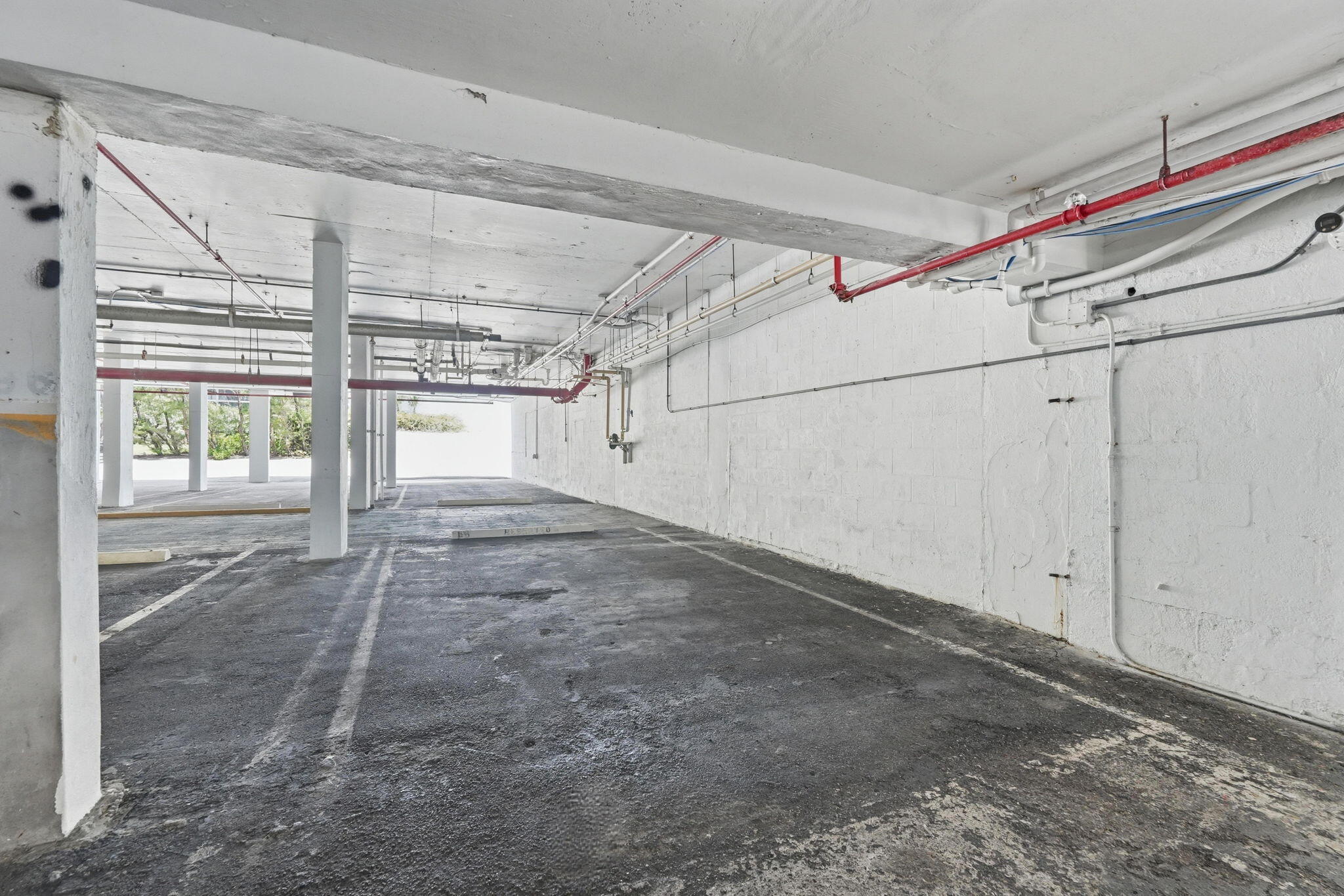 PATRICIAN OF PALM BEACH CONDO - Residential Lease