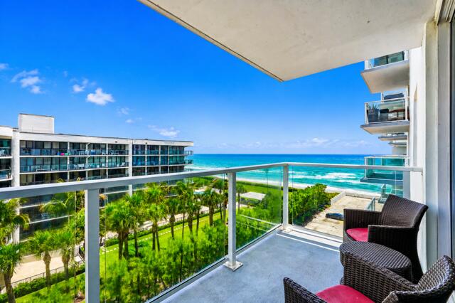 PATRICIAN OF PALM BEACH CONDO - Residential Lease