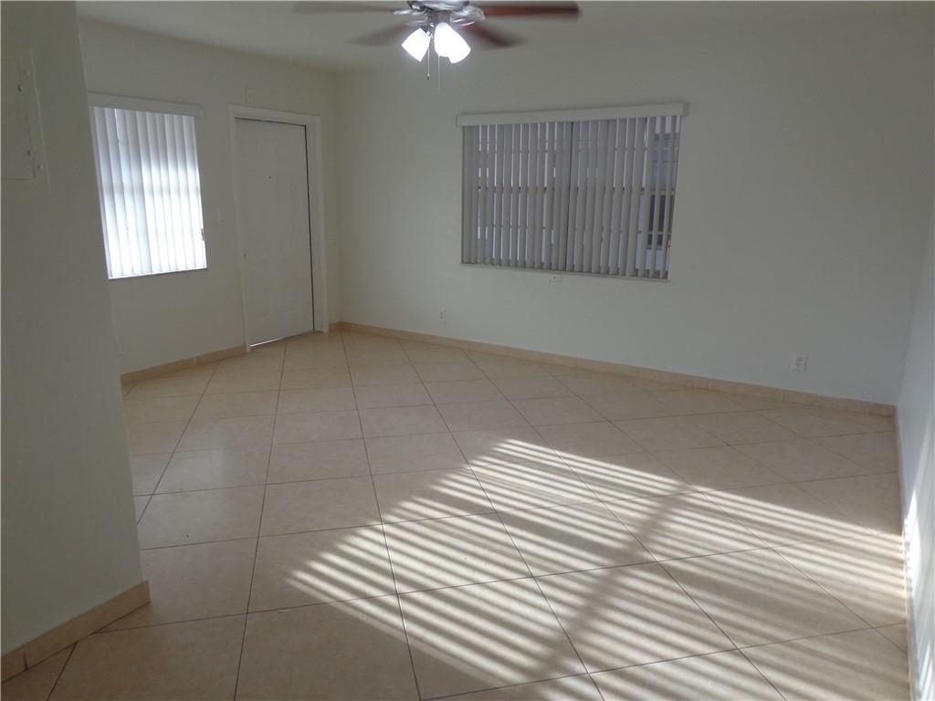 DELL MANOR CONDO - Residential Lease