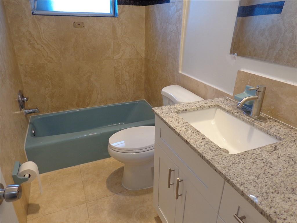 DELL MANOR CONDO - Residential Lease