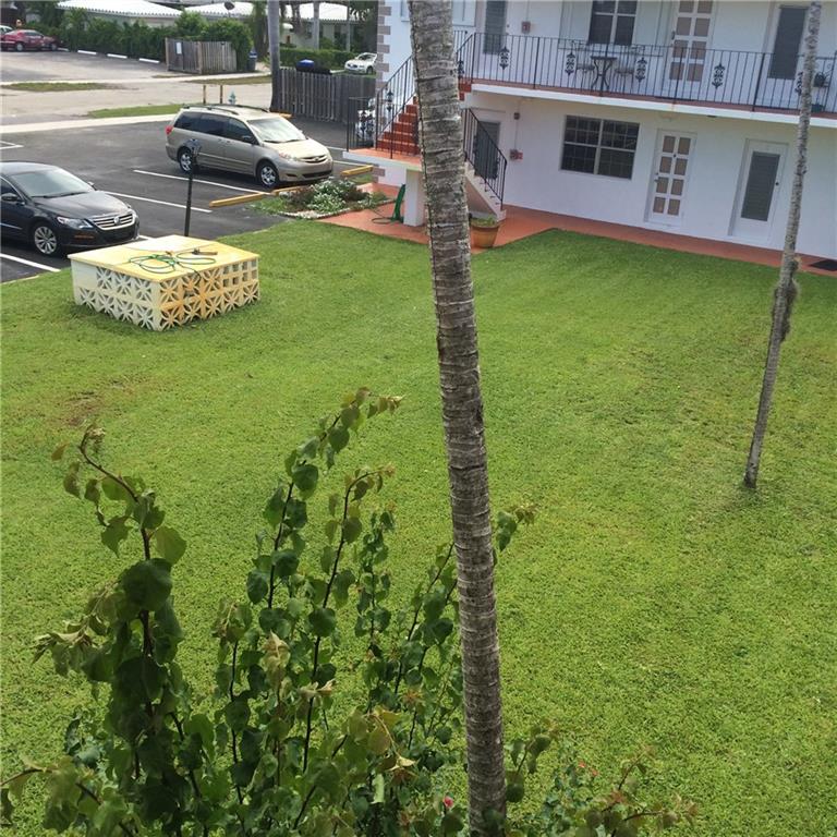 DELL MANOR CONDO - Residential Lease