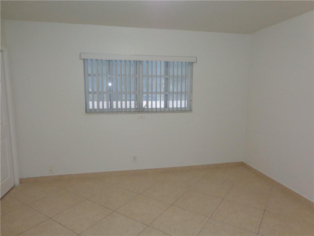 DELL MANOR CONDO - Residential Lease