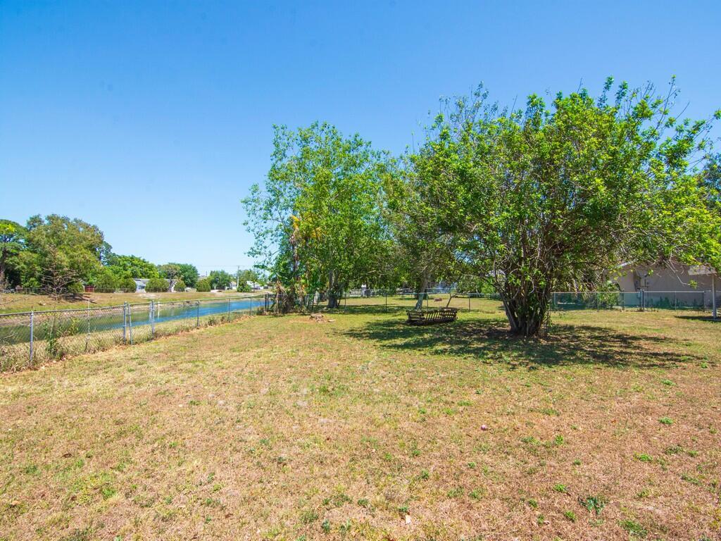 PORT ST LUCIE SECTION 42 - Residential Lease