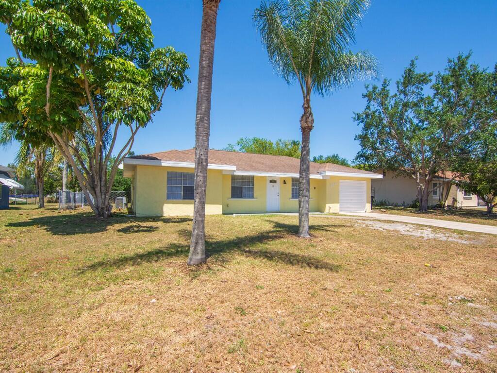 PORT ST LUCIE SECTION 42 - Residential Lease