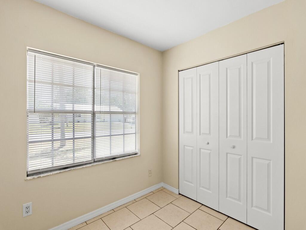 PORT ST LUCIE SECTION 42 - Residential Lease