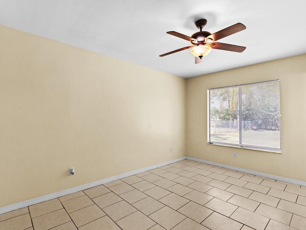 PORT ST LUCIE SECTION 42 - Residential Lease