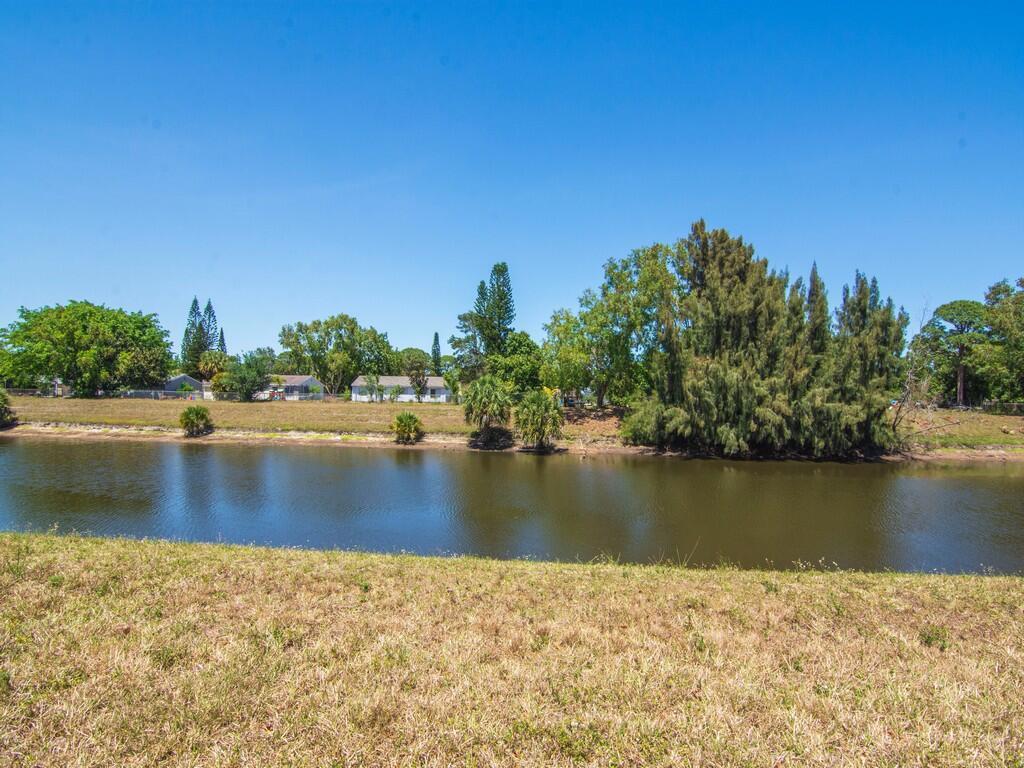 PORT ST LUCIE SECTION 42 - Residential Lease