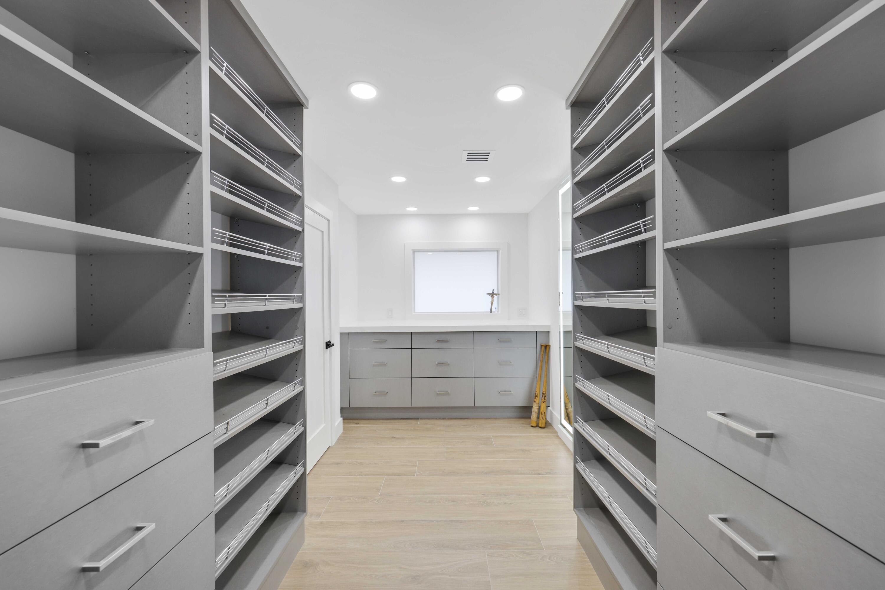 DELRAY ISLE - Residential