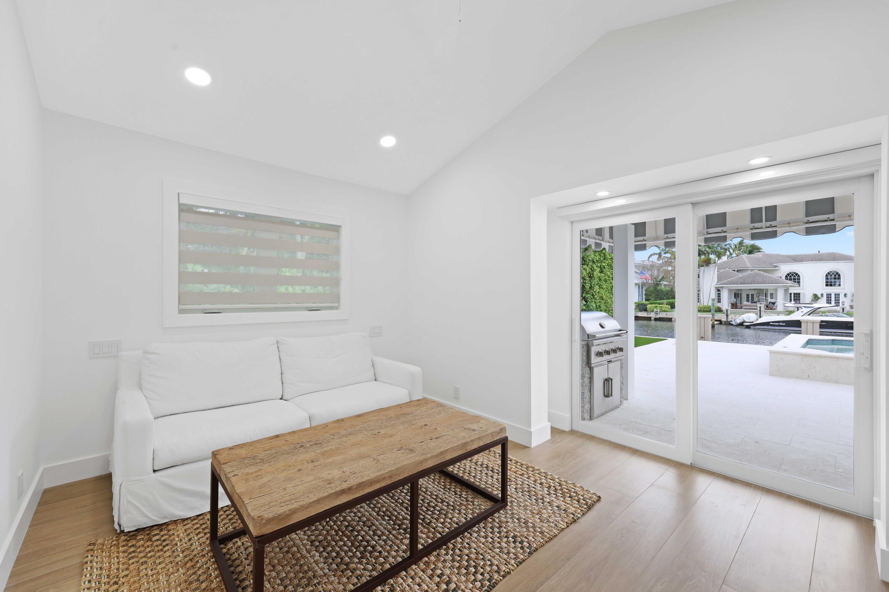 DELRAY ISLE - Residential