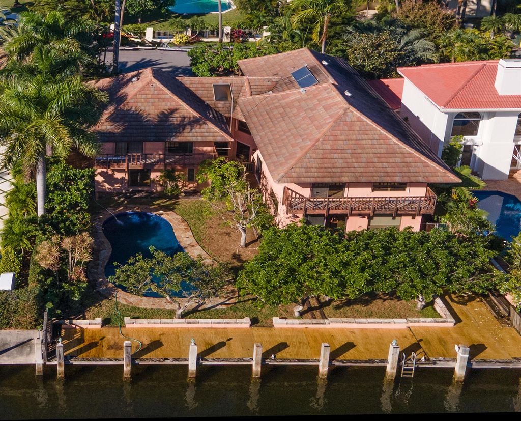 Photo of 516 Bontona Avenue, Fort Lauderdale, FL 33301 (MLS # R11146905)