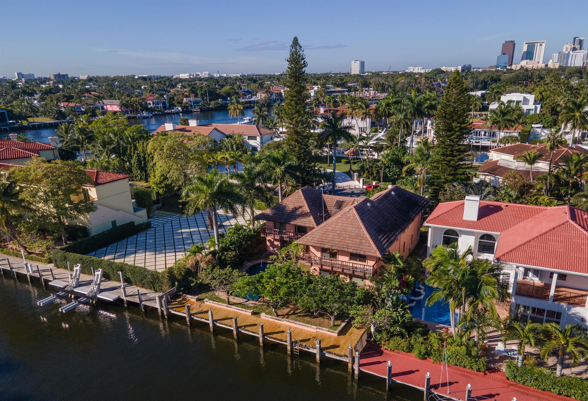 VENICE RESUB OF BLKS 5 & - Residential