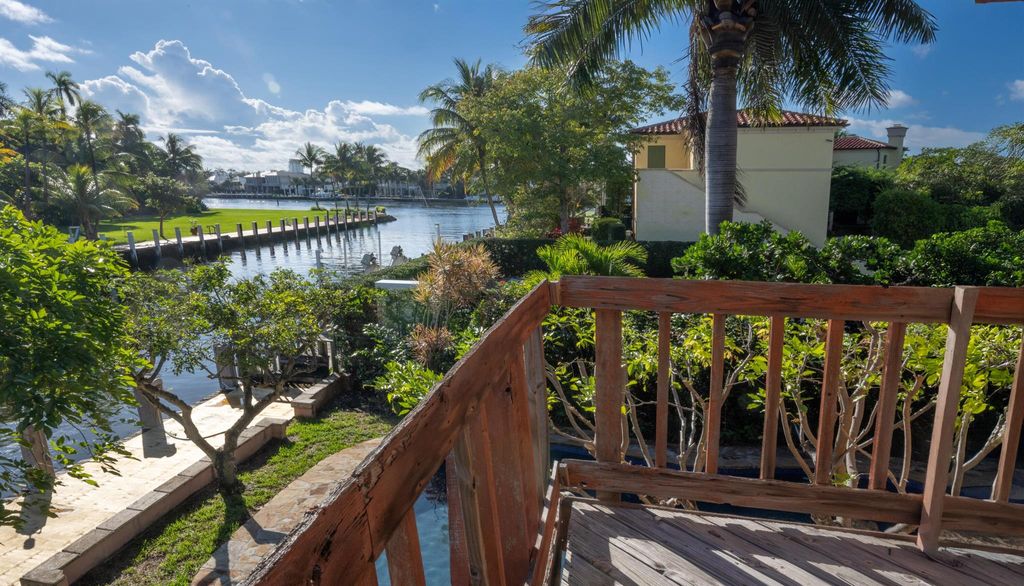 Photo of 516 Bontona Avenue, Fort Lauderdale, FL 33301 (MLS # R11146905)