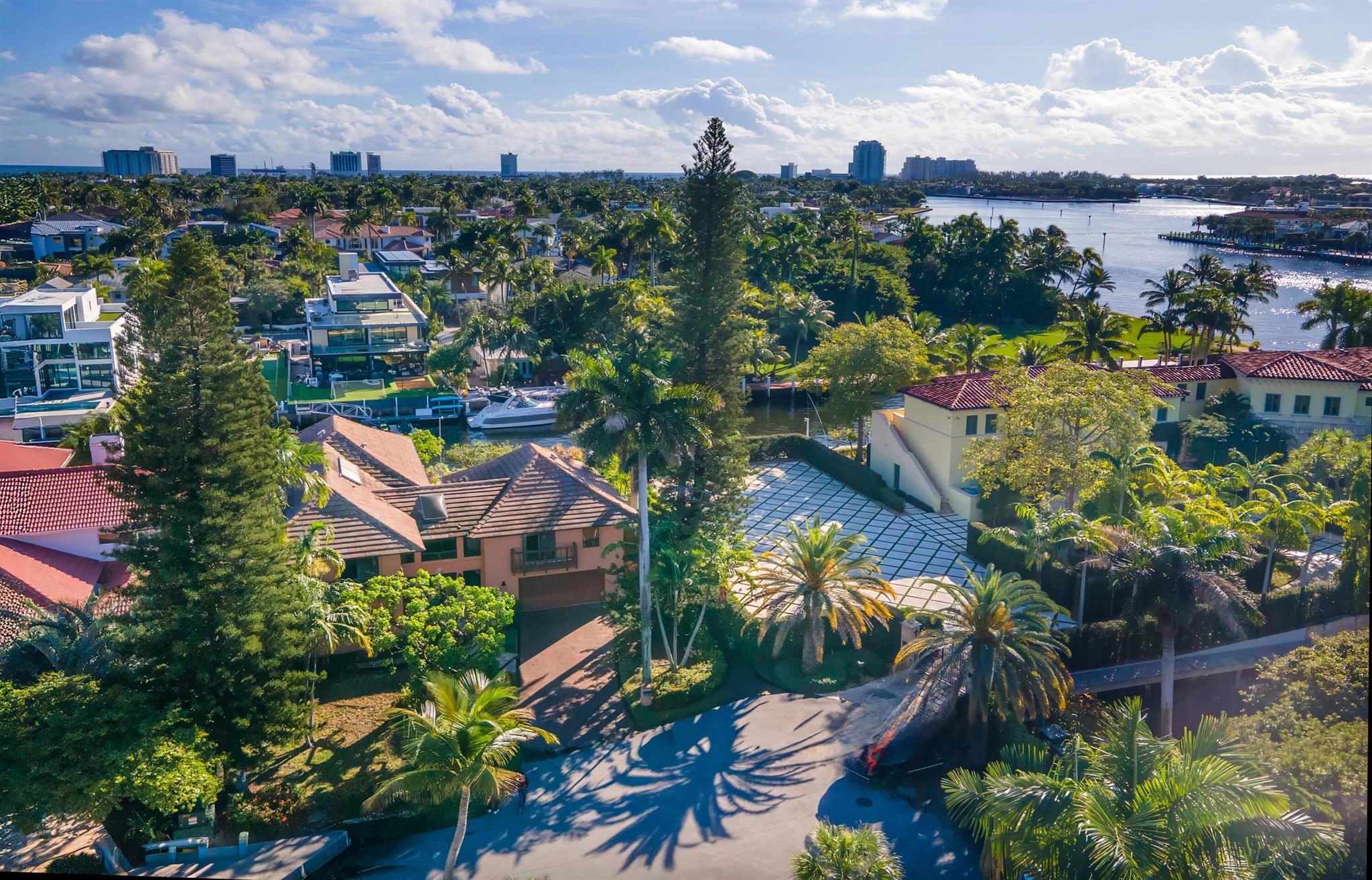 VENICE RESUB OF BLKS 5 & - Residential