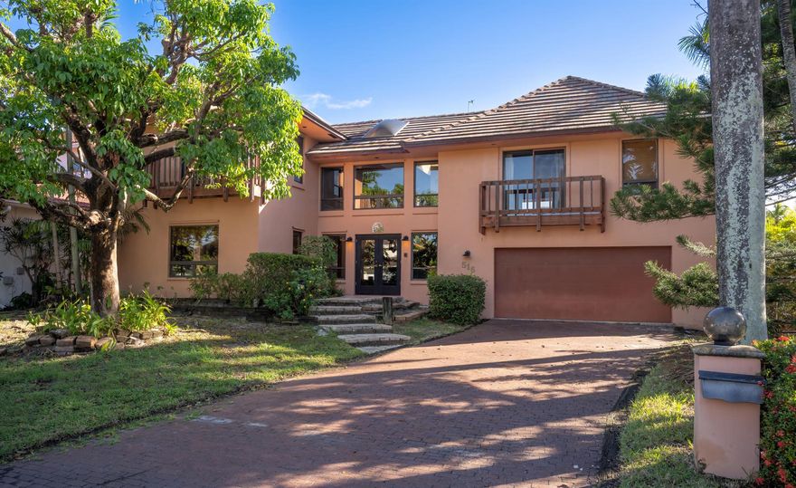 Rare cul-de-sac location on beautiful Las Olas Isles. Breathtaking clear views of the intracoastal waterway. Unique private lot. Remodel or new build opportunity. 75' deep water ocean access canal with private dock. Close proximity to Las Olas shops and restaurants. Most desired east/west exposure.