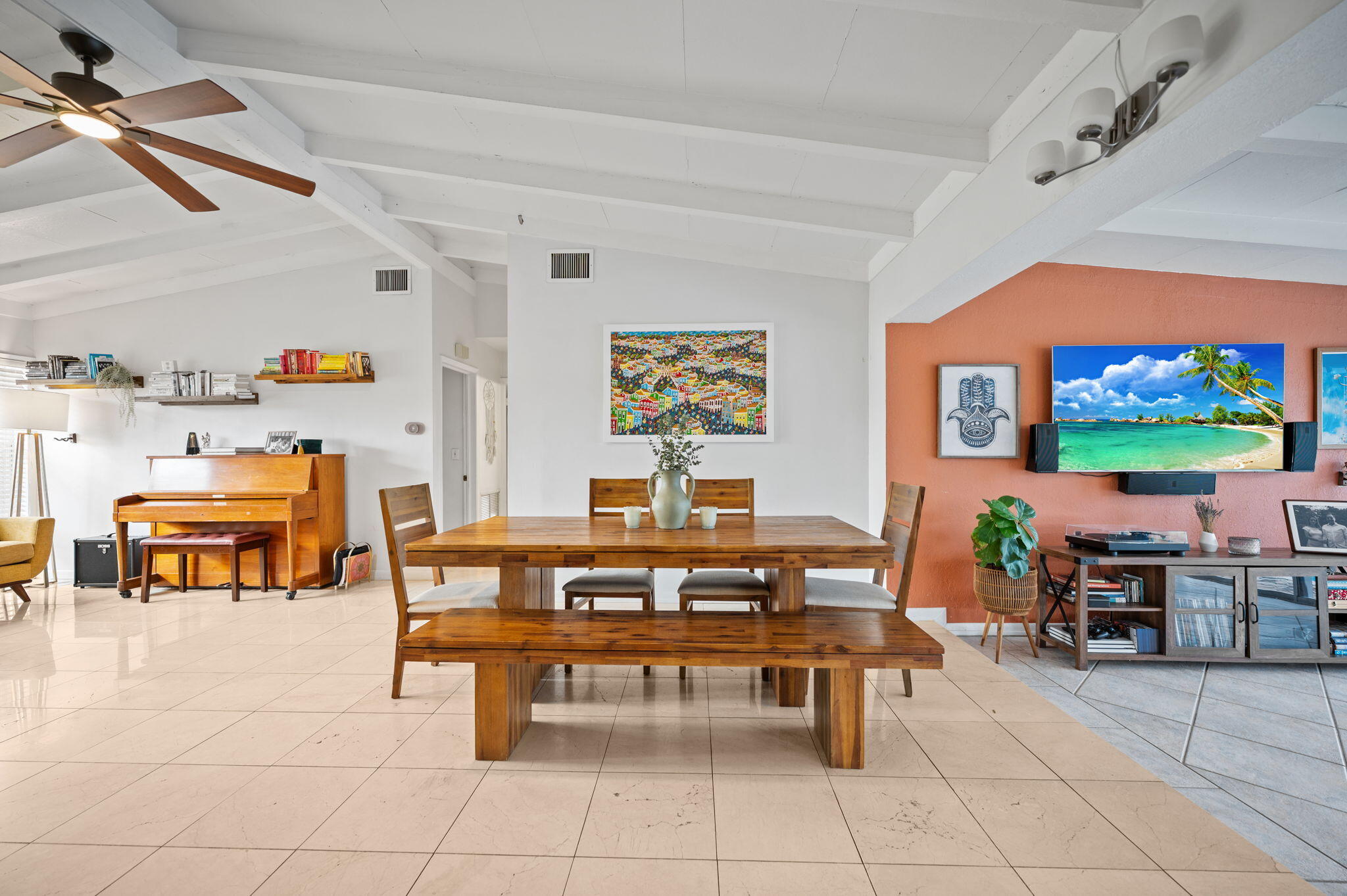 2625 Gulfstream Lane