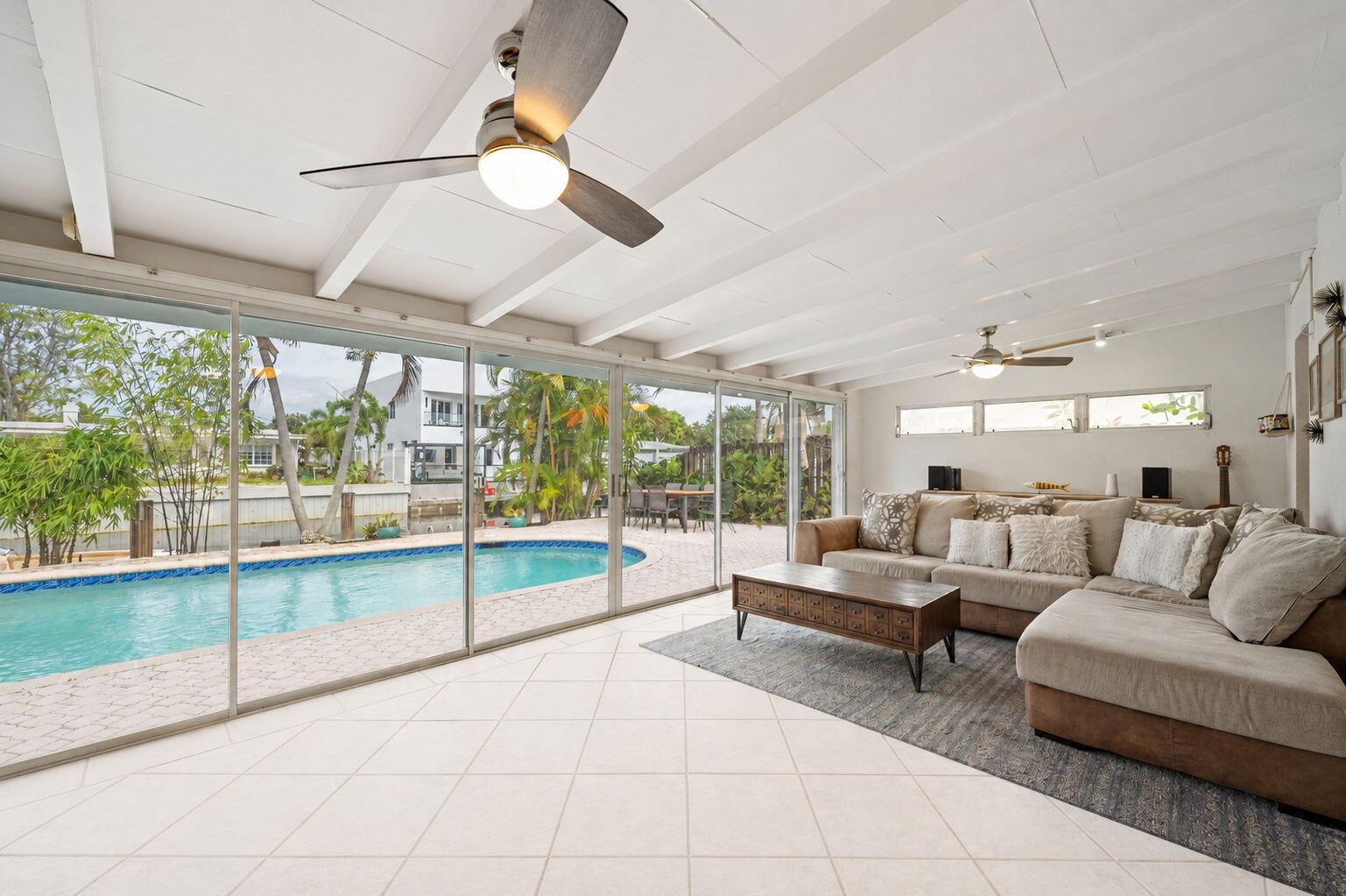 2625 Gulfstream Lane