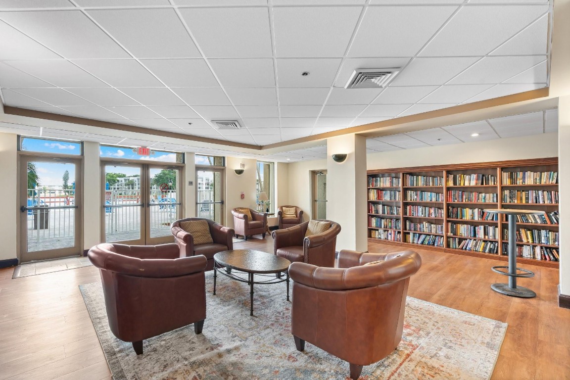 Pine Island Ridge - Residential