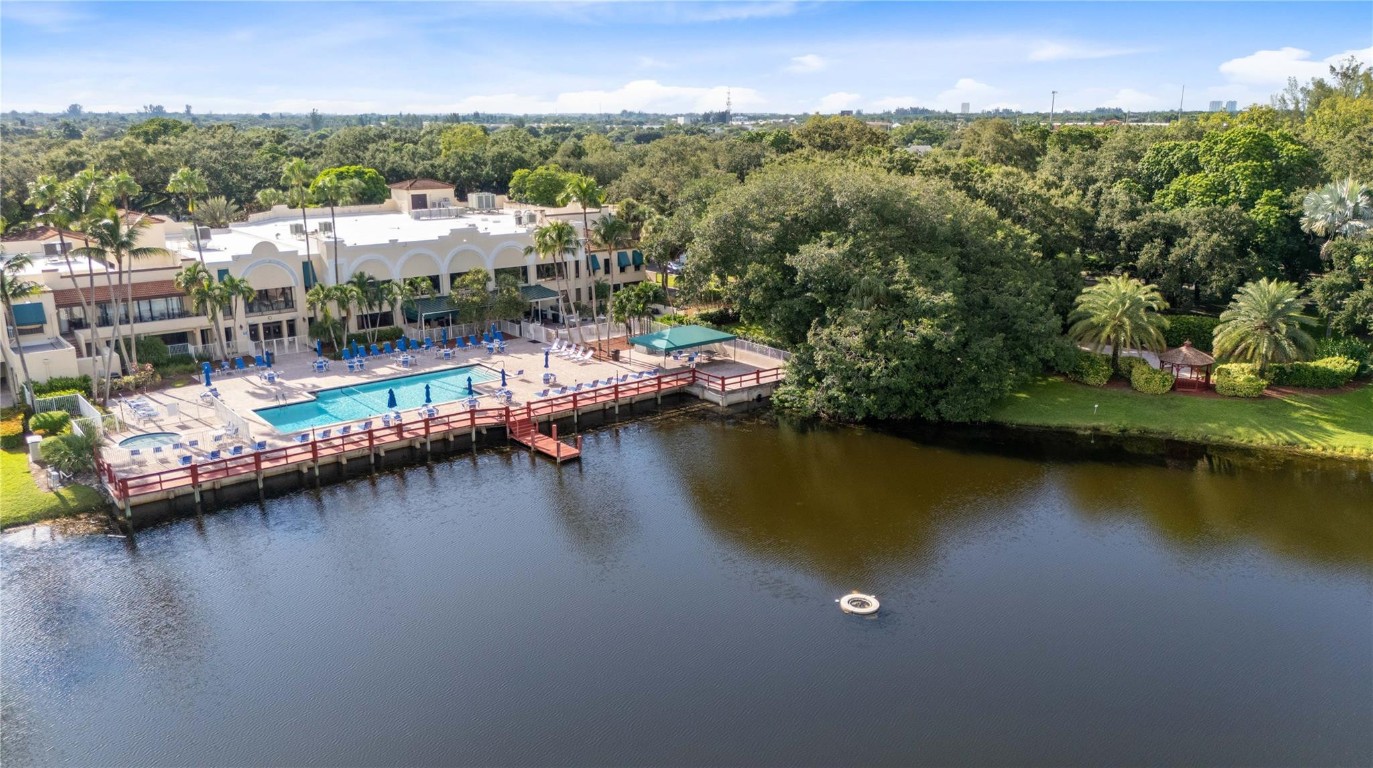 Pine Island Ridge - Residential