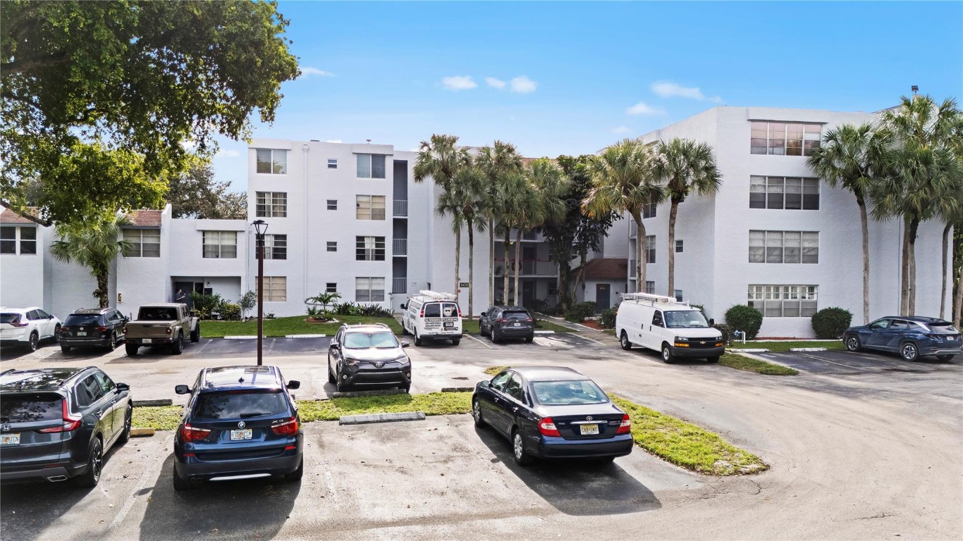 Pine Island Ridge - Residential