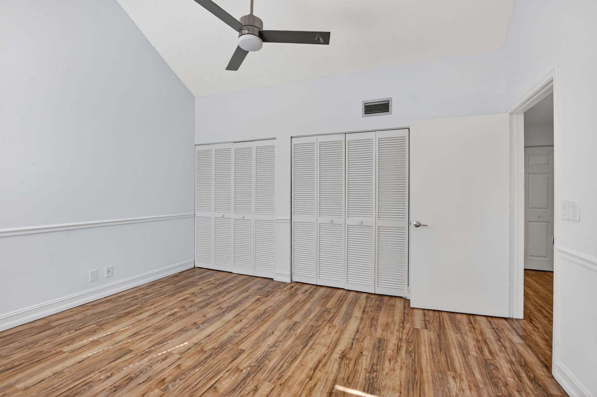 LANDS END - Residential