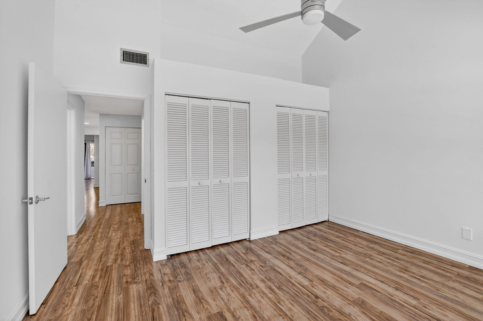 LANDS END - Residential