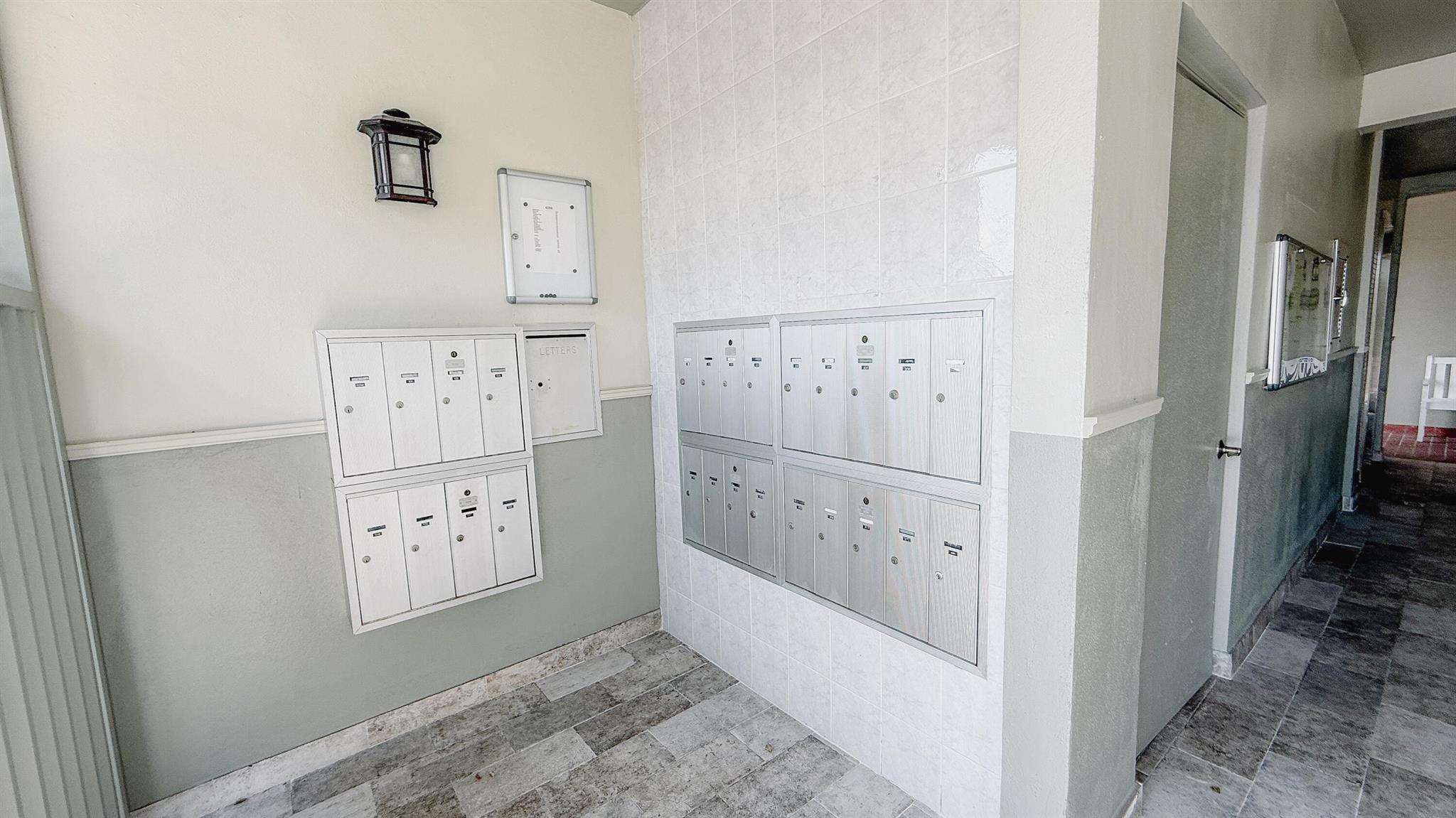 FOUNTAINS OF PALM BEACH CONDO 7 - Residential