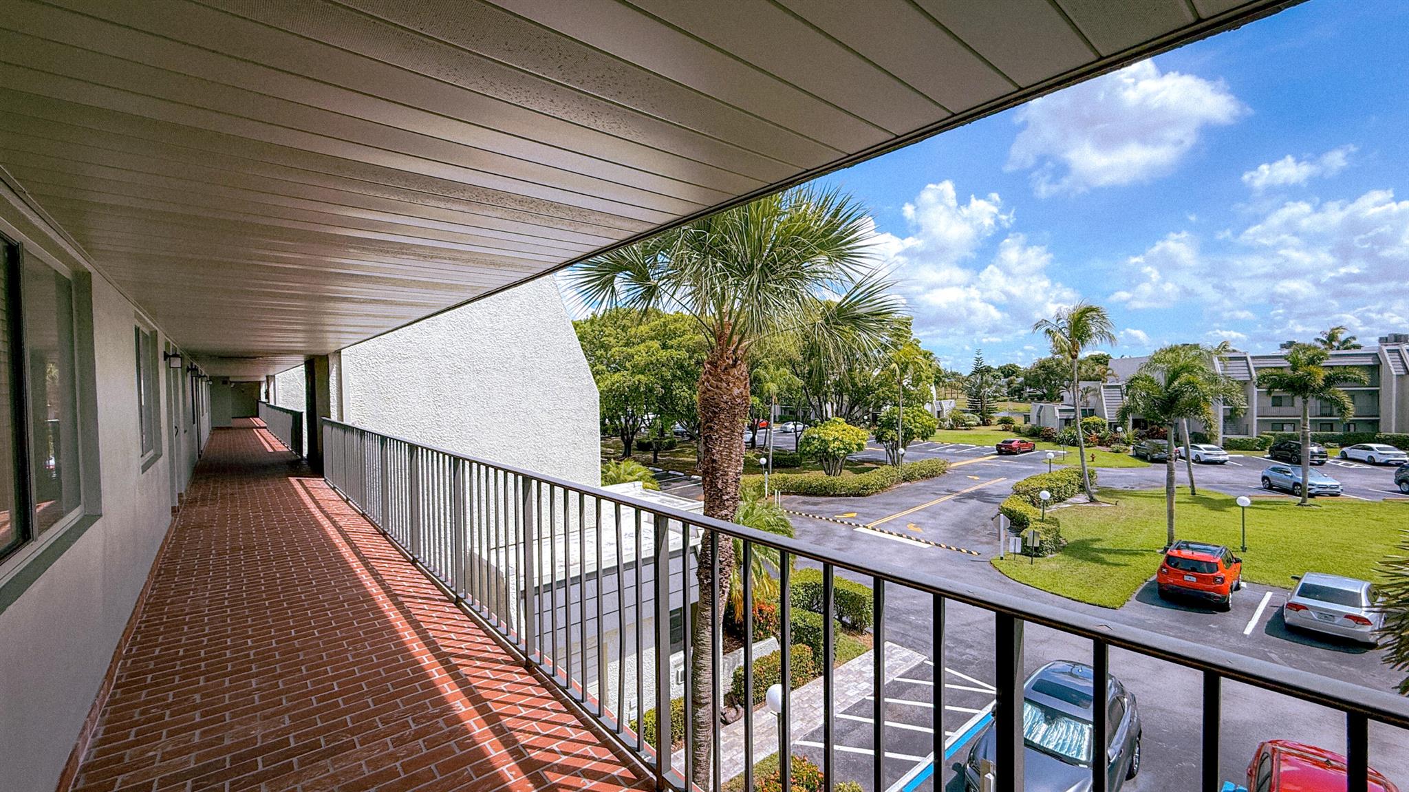 FOUNTAINS OF PALM BEACH CONDO 7 - Residential