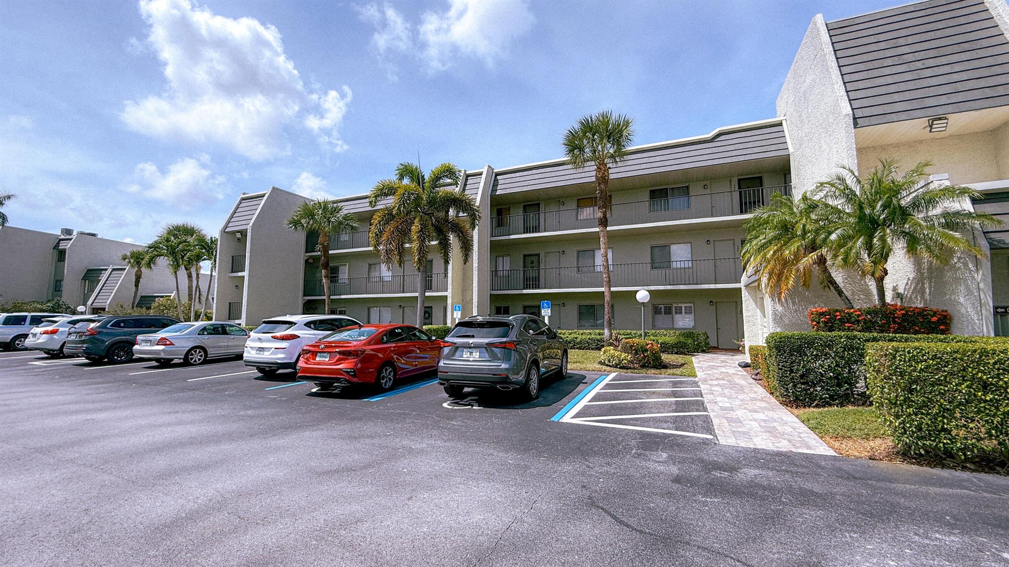 FOUNTAINS OF PALM BEACH CONDO 7 - Residential