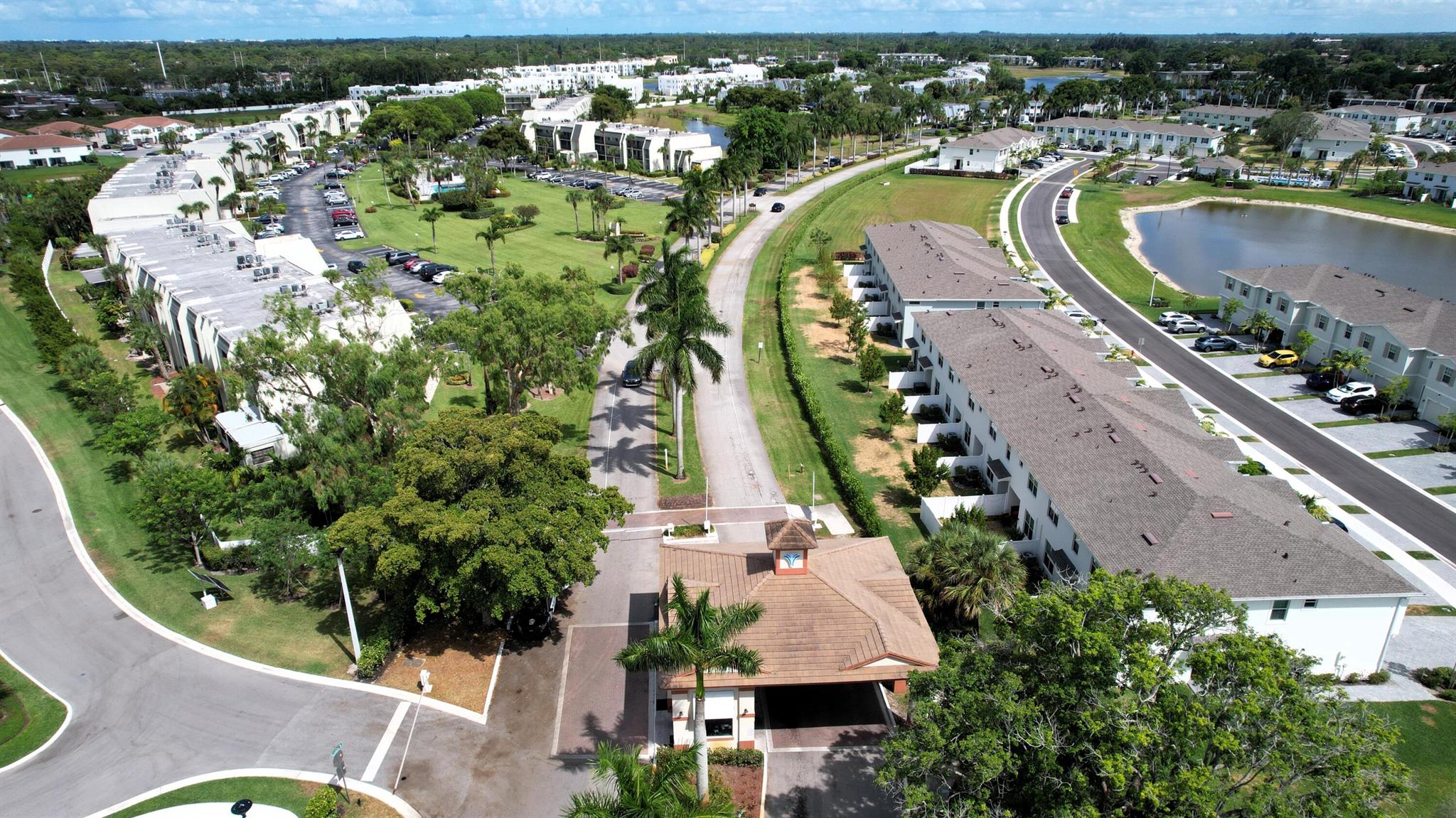 FOUNTAINS OF PALM BEACH CONDO 7 - Residential