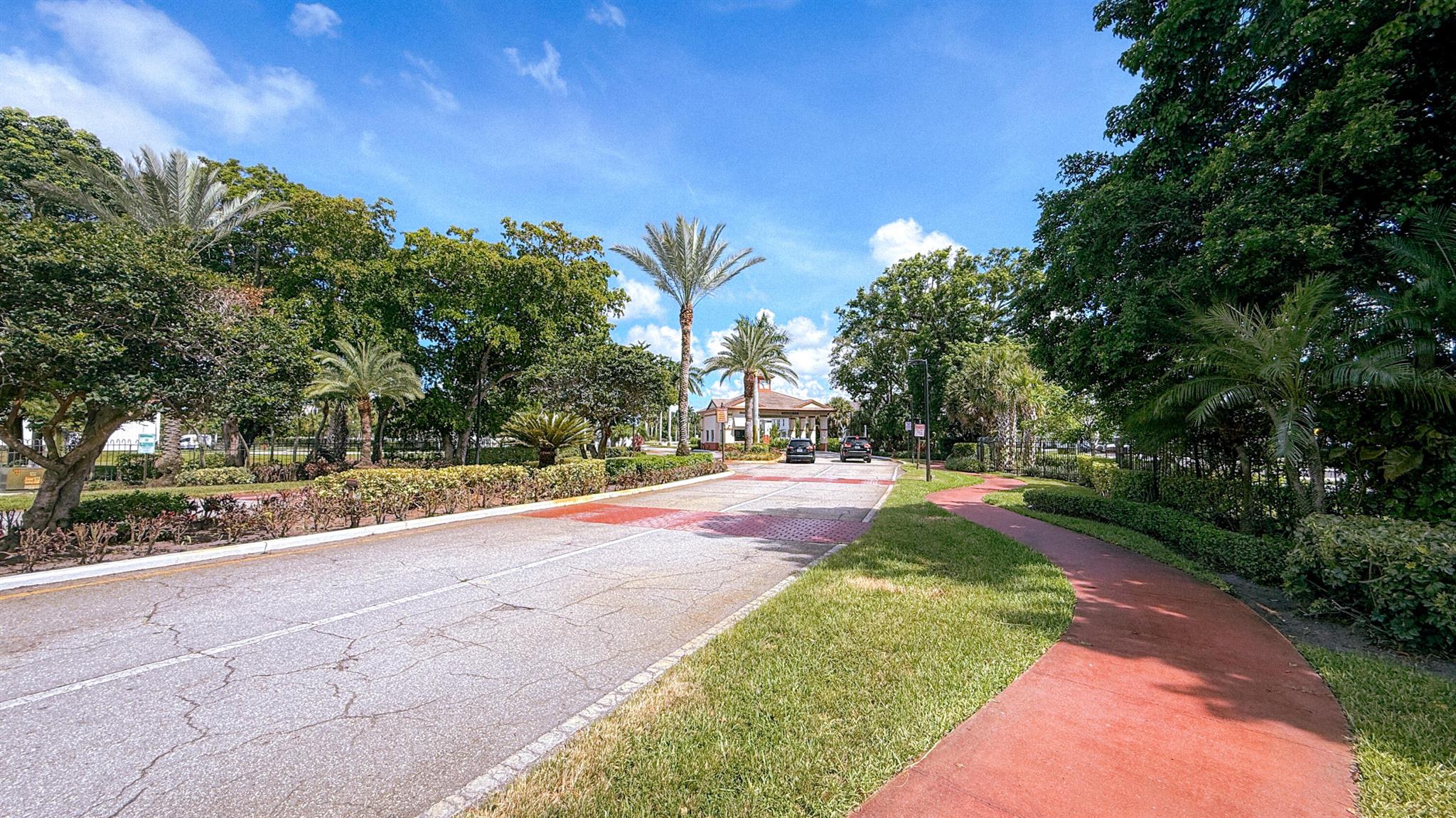 FOUNTAINS OF PALM BEACH CONDO 7 - Residential