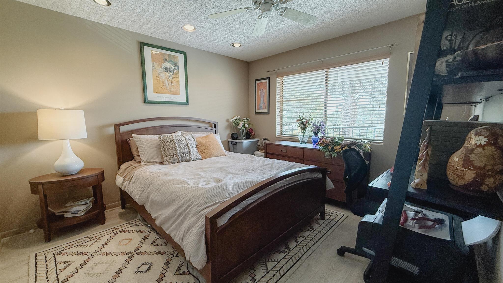 FOUNTAINS OF PALM BEACH CONDO 7 - Residential