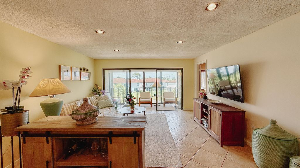 Photo of 4090 Tivoli Court #303, Lake Worth, FL 33467 (MLS # R11101625)