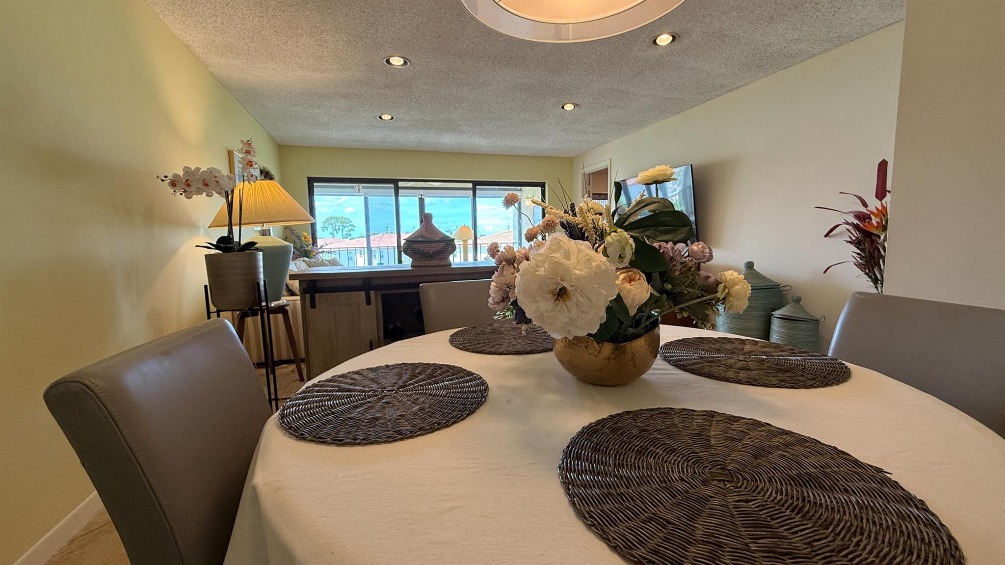 FOUNTAINS OF PALM BEACH CONDO 7 - Residential