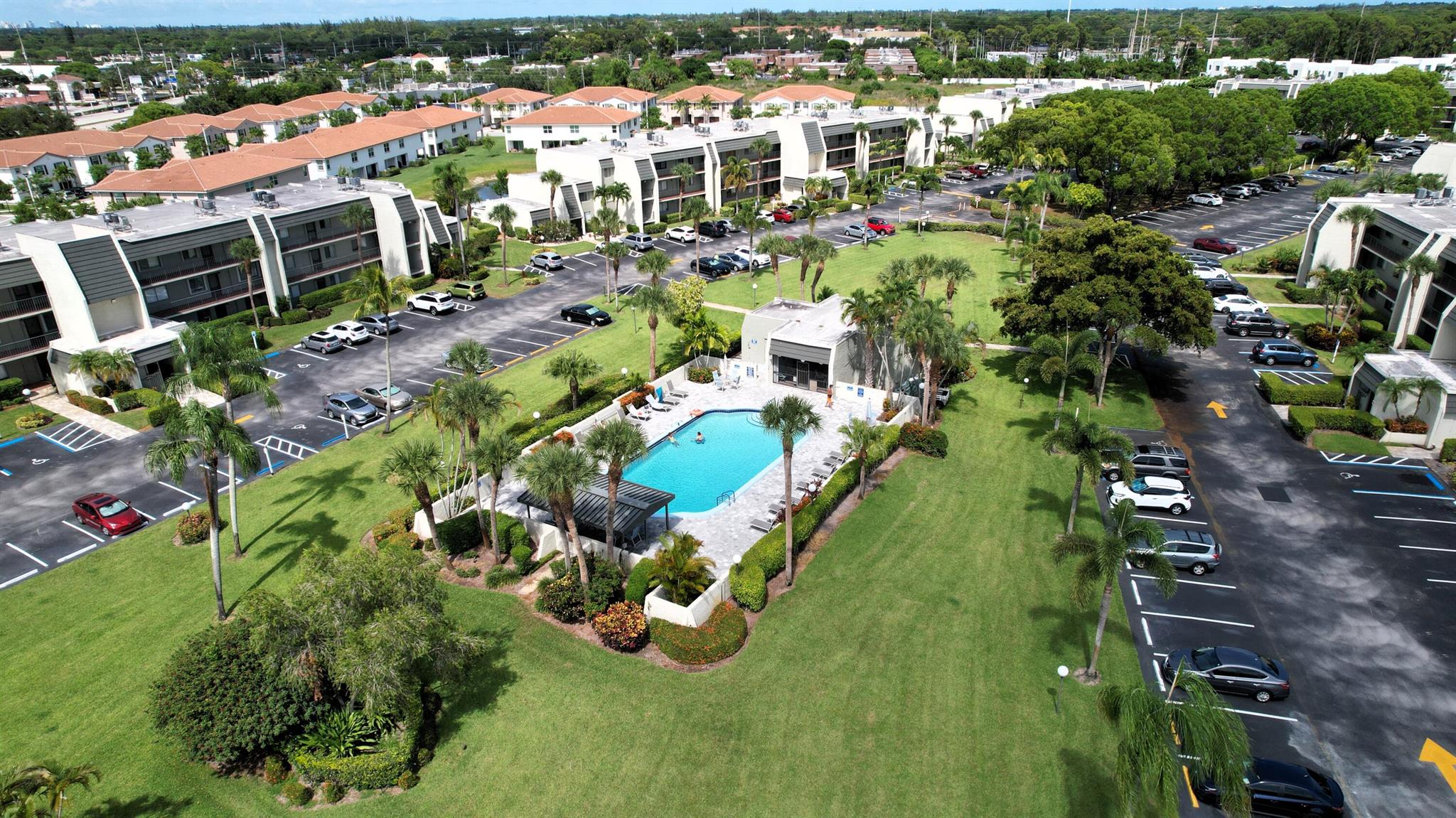 FOUNTAINS OF PALM BEACH CONDO 7 - Residential