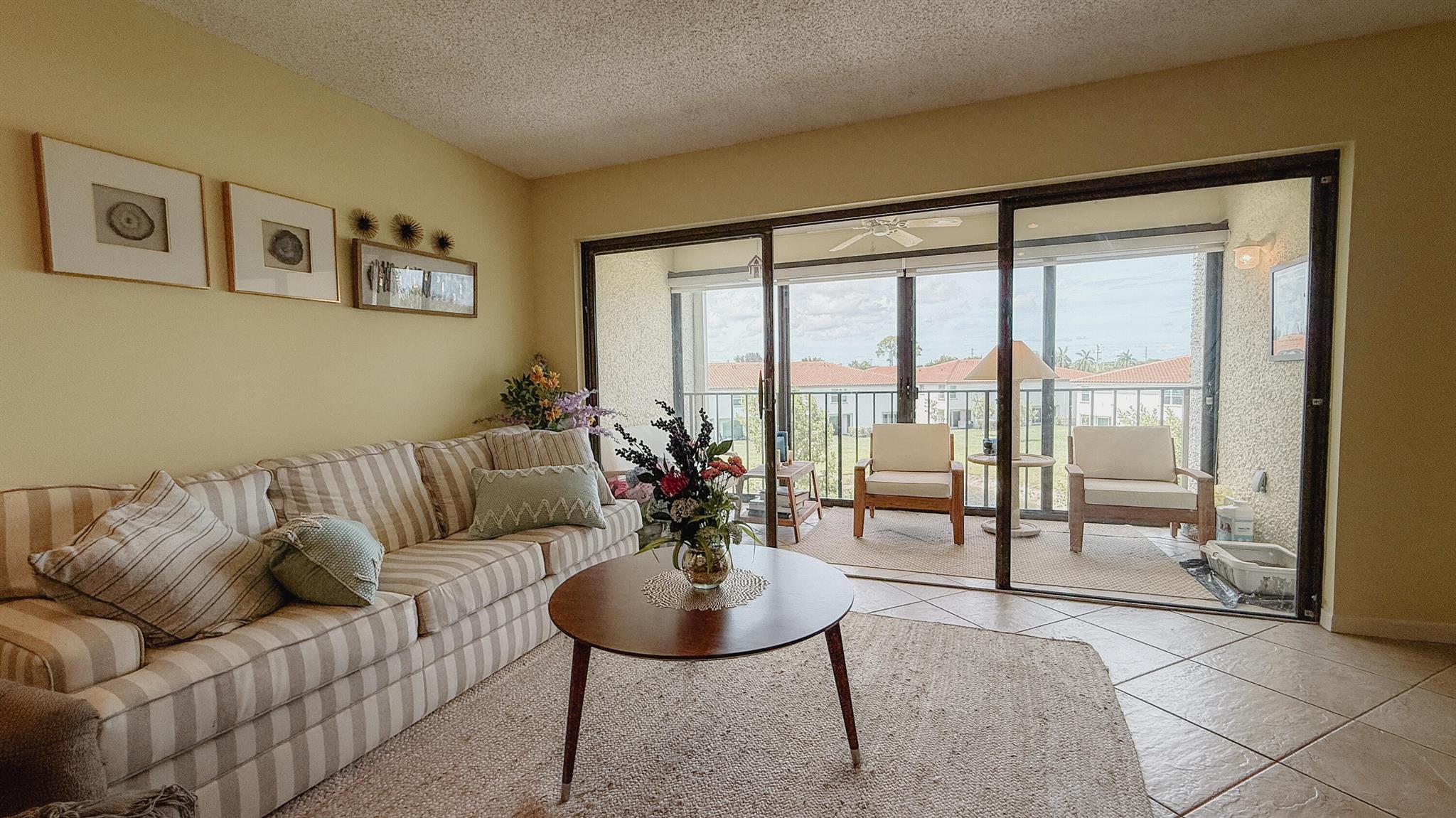 FOUNTAINS OF PALM BEACH CONDO 7 - Residential