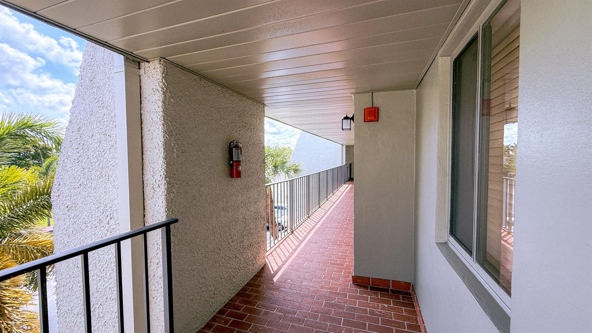 FOUNTAINS OF PALM BEACH CONDO 7 - Residential