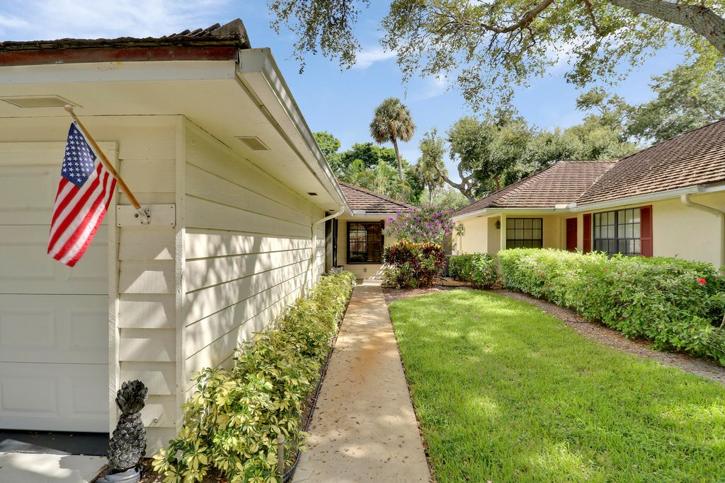 Photo of 11381 Indian Shore Drive, North Palm Beach, FL 33408 (MLS # R11113621)